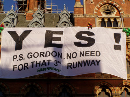 the greenpeace banner drop